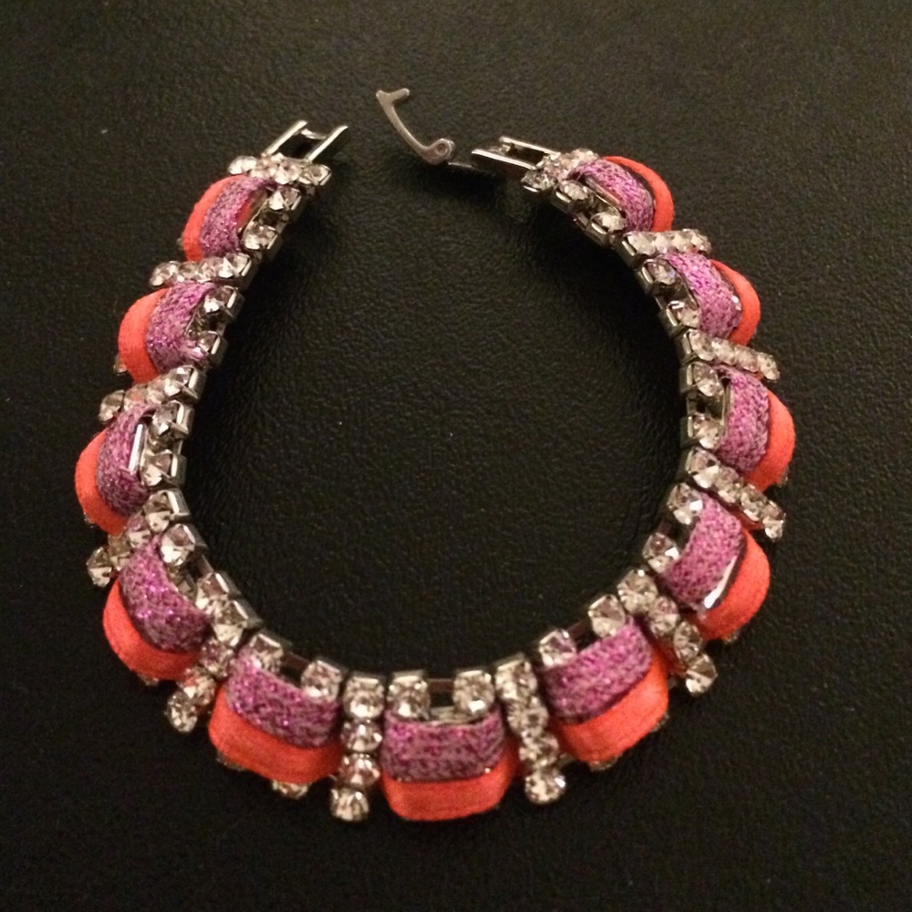 Beautiful  pink/purple sparkly bracelet!